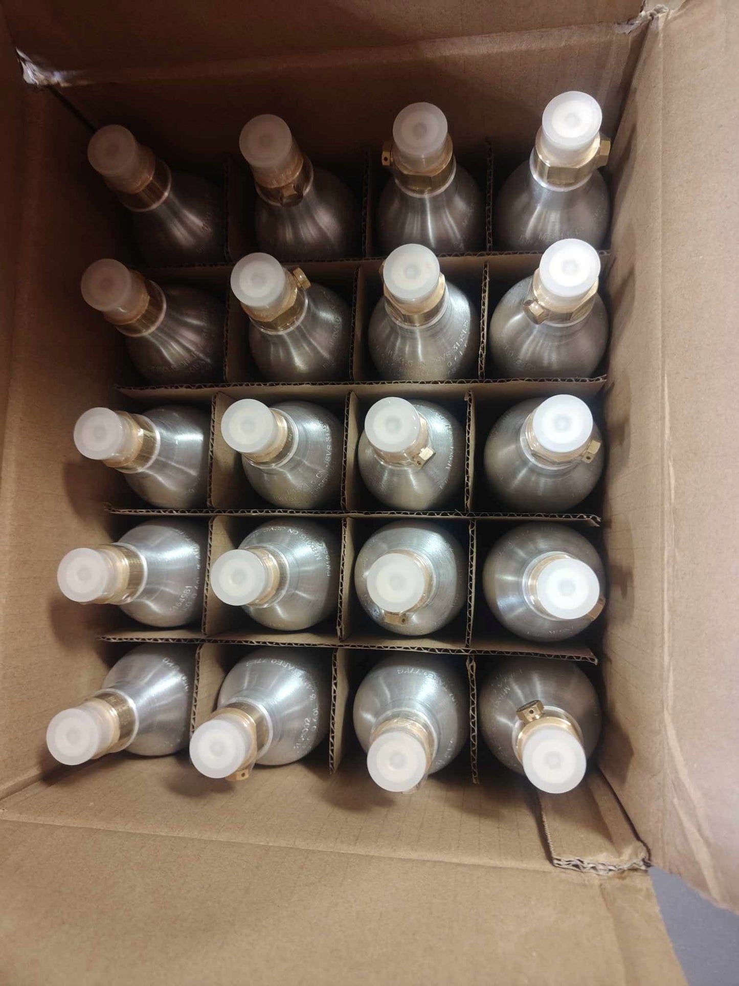 NABÓJ BUTLA PUSTY SodaStream quick connect - CO2 NOWE 2025 - 20 sztuk hurt(NABÓJ BUTLA PUSTY SodaStream quick connect - CO2 NOWE 2025 - 20 sztuk hurt)